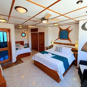 Casa Ocean Pier Bed & Breakfast