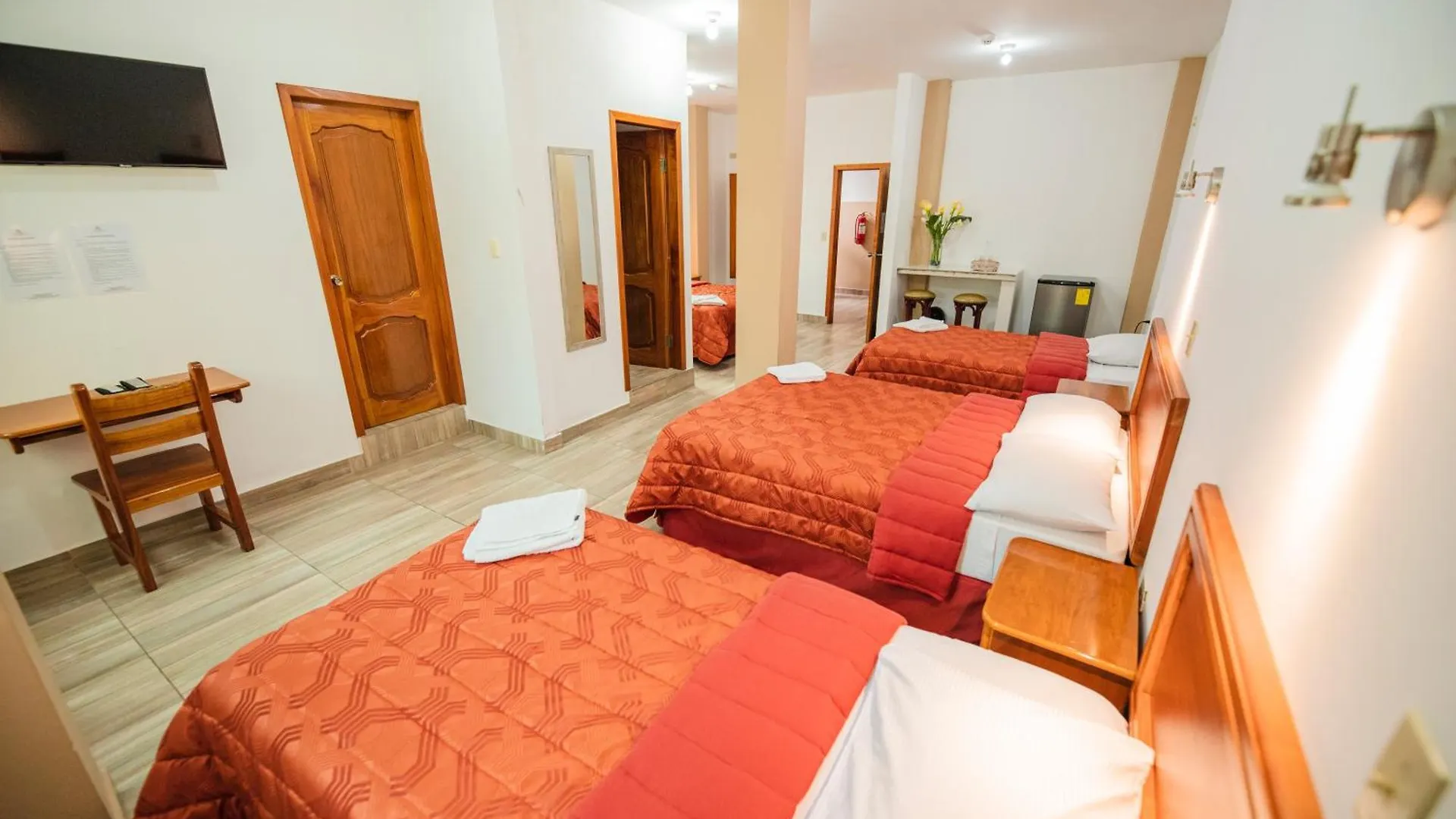 Suites En El Centro Puerto Ayora  Aparthotel