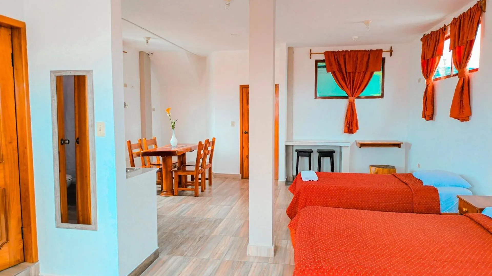 Suites En El Centro Puerto Ayora  Ecuador