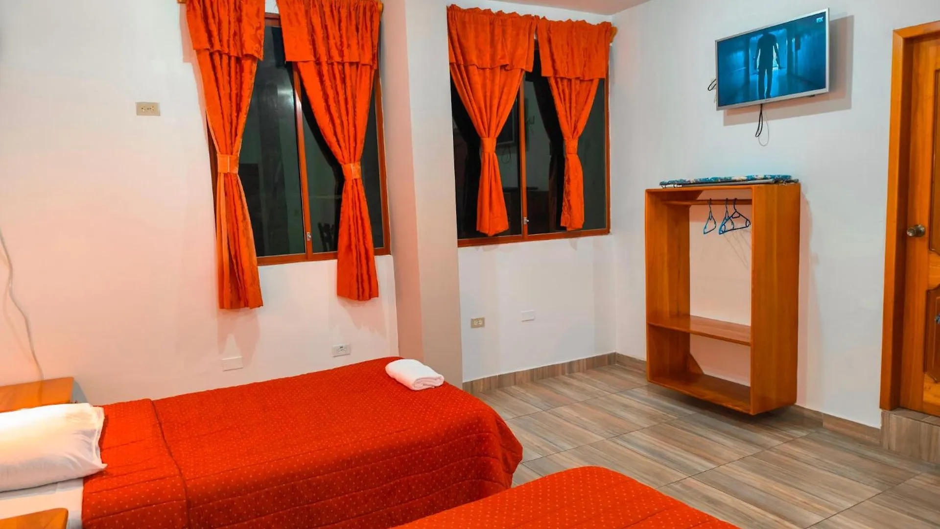 Suites En El Centro Puerto Ayora  Aparthotel Puerto Ayora (Galapagos Islands)