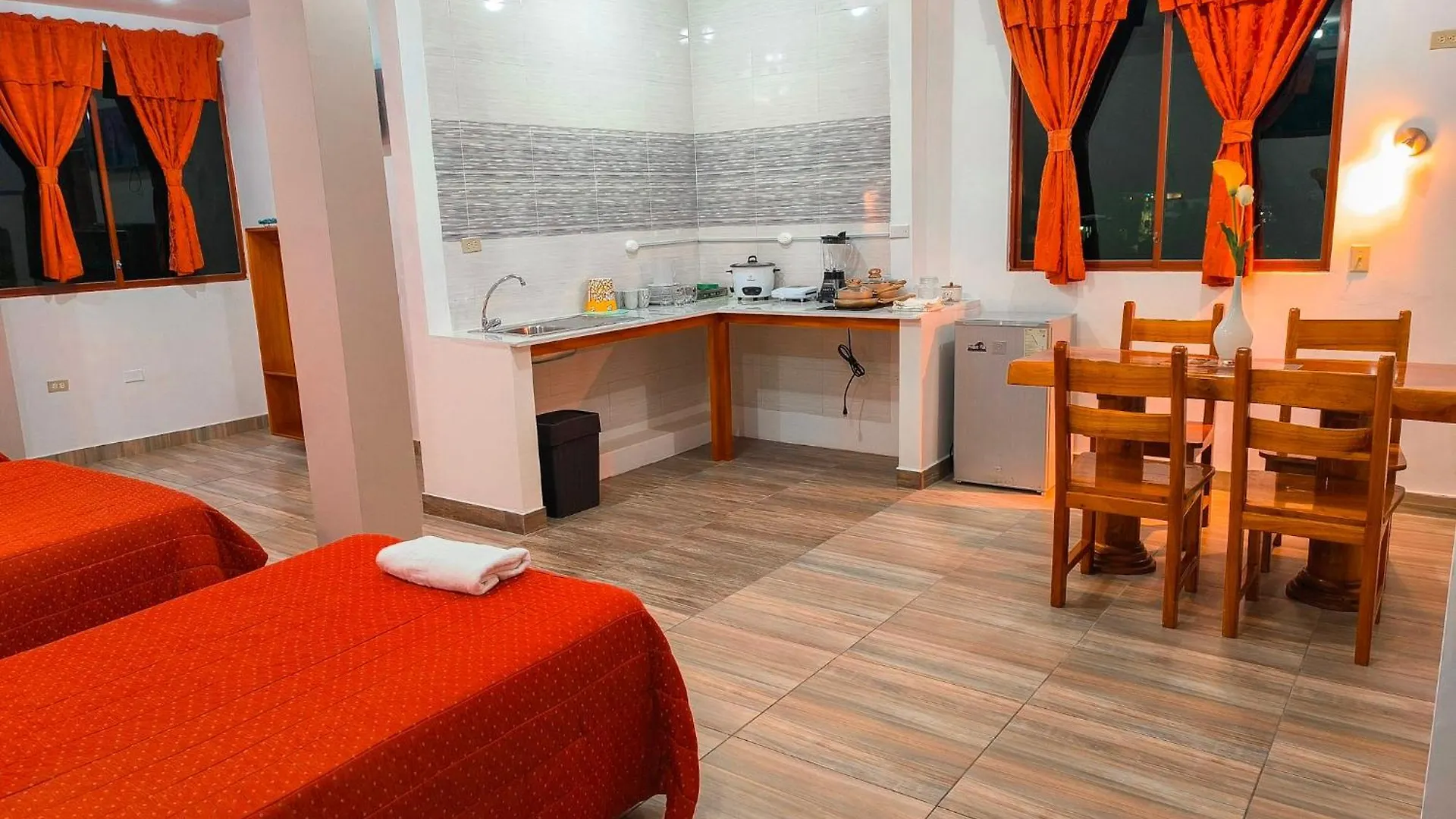 Suites En El Centro Puerto Ayora  Ecuador